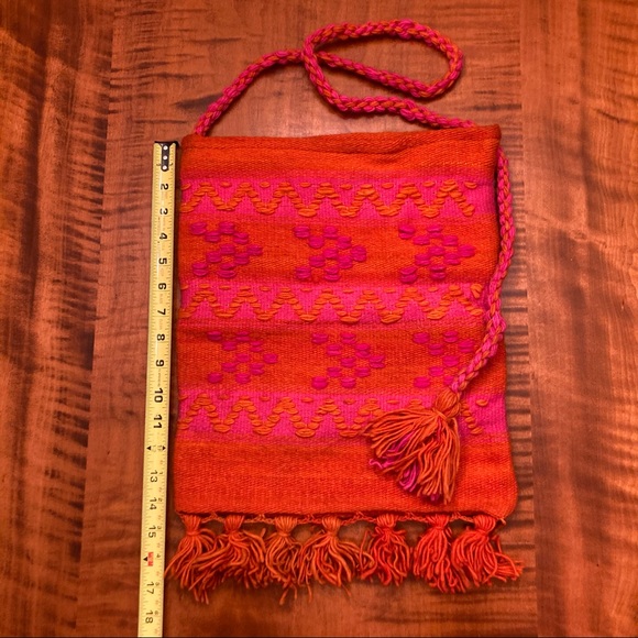 COPY - Vintage ‘60s-‘70s Greek Woven Bag - Picture 3 of 16